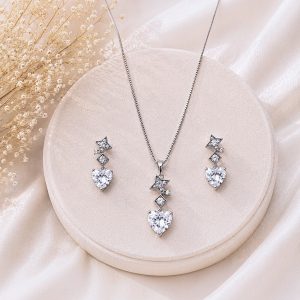 Celestial Heart Radiance Rhodium Plated Zirconia Pendant Set – Luxury Crystal Necklace & Earrings
