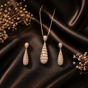 Golden Cascade Luxe 14K Gold Plated Zirconia Pendant Set – Elegant Teardrop Crystal Necklace & Earrings