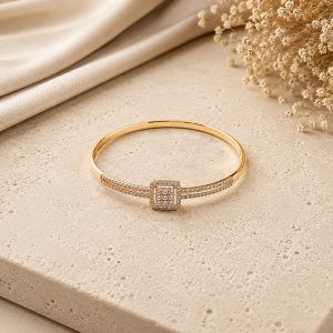 Aurevia Square Halo 18K Gold Plated Zirconia Bangle